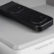 PrograScan PS7 d'Ivoclar, scanner de laboratoire à double plateau pour numérisation simultanée des modèles maxillaires et mandibulaires