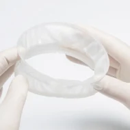 Écarteur buccal sans latex OptraGate 2 confort patient de la marque Ivoclar